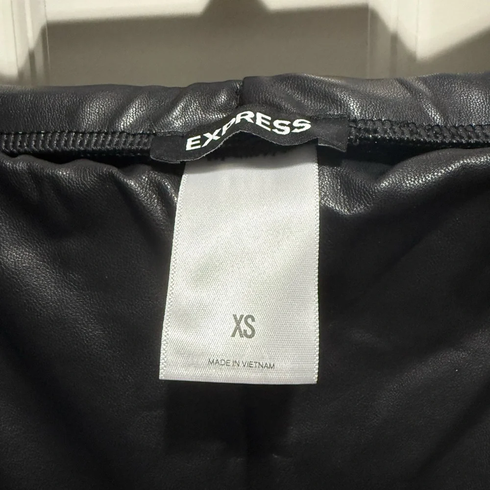 Express Faux Leather Leggings - Picture 7 of 8